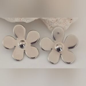 Silver Flower Stud Earrings - Women Jewelry